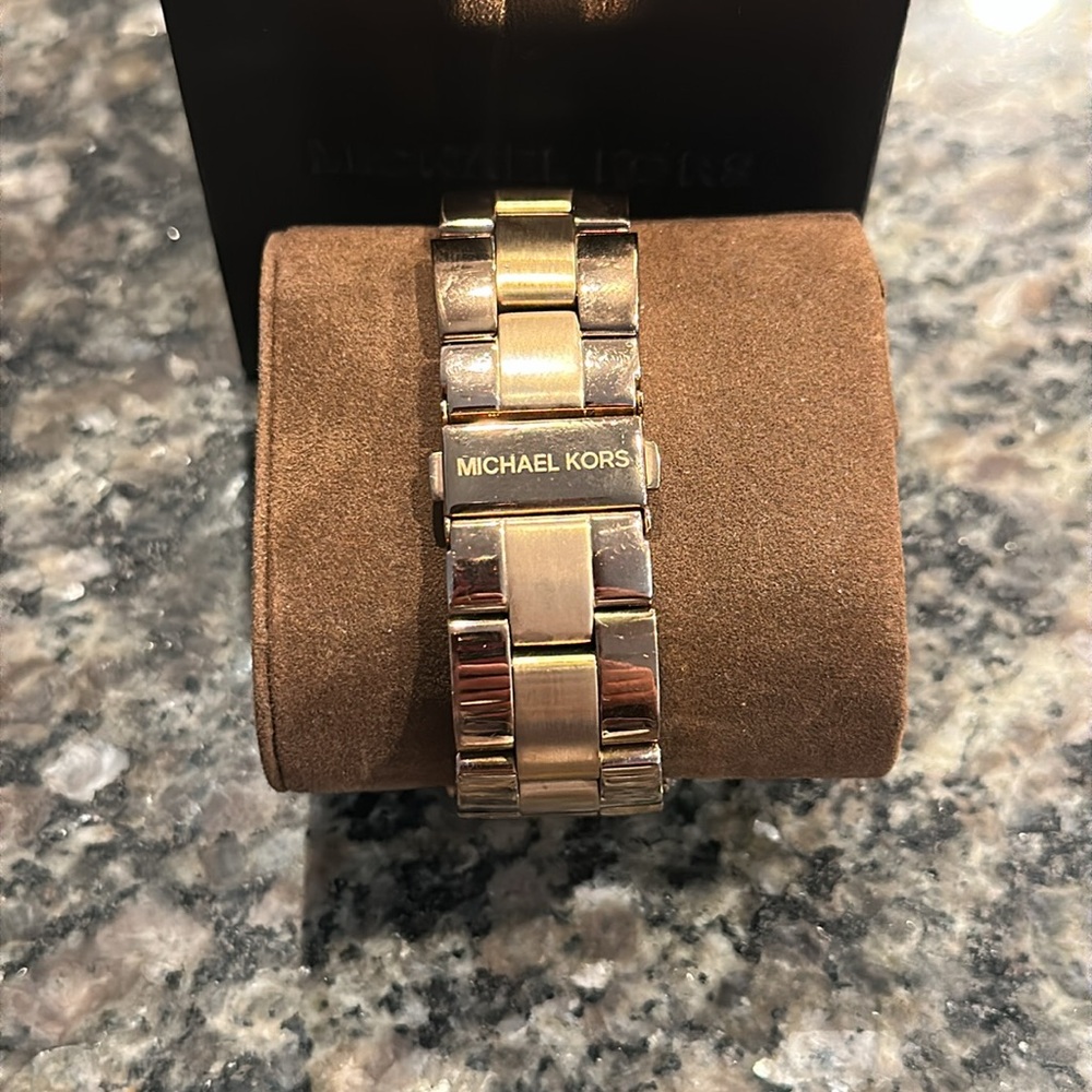 Michael Kors watch - Picture 3 of 10